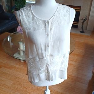 Cloe K White Blouse size Large
